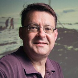 Headshot: Professor Matt King 