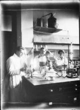 Photo: Chemistry Department Laboratory, 1927. Photograph by H Cazneaux.