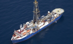 JOIDES Resolution is the workhorse of IODP. It can take continuous sediment or rock cores, usually up to 1,000 metres below the sea floor, in most water depths.