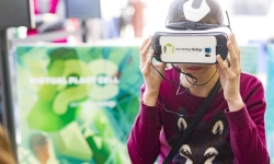 The Virtual Plant Cell uses virtual reality technology to engage the community in plant science and connect audiences to plant energy biology research.