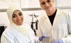 Lead author on the paper, international masters student Ms Israa Bu Najmah, left, and postgrad Nic Lundquist, with samples of the composite and Border Leicester fleece in the Chalker organic chemistry laboratory at Flinders University, Adelaide South Aust Lead author on the paper, international masters student Ms Israa Bu Najmah, left, and postgrad Nic Lundquist, with samples of the composite and Border Leicester fleece in the Chalker organic chemistry laboratory at Flinders University, Adelaide South Aust
