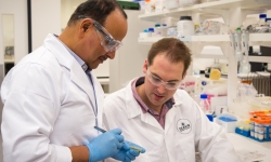 Image: Researchers from Deakin’s Institute for Frontier Materials (IFM), Dr Rangam Rajkhowa and Dr Ben Allardyce. Image courtesy: Deakin University.