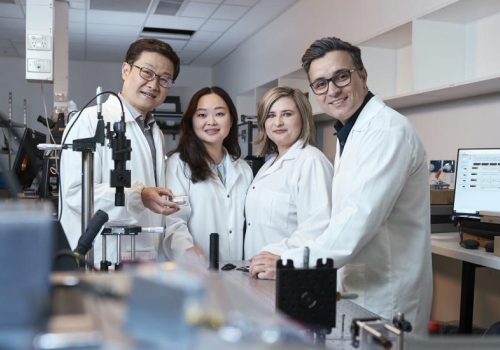 Professor Dayong Jin, left, and his UTS team, Dr Jiajia Zhou, Associate Professor Olga Shimoni and Associate Professor Majid Warkiani. Photo by Toby Burrows Professor Dayong Jin, left, and his UTS team, Dr Jiajia Zhou, Associate Professor Olga Shimoni and Associate Professor Majid Warkiani. Photo by Toby Burrows
