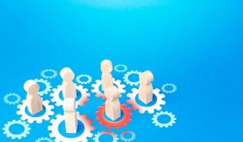 chess pieces colour bleeding out to multiple