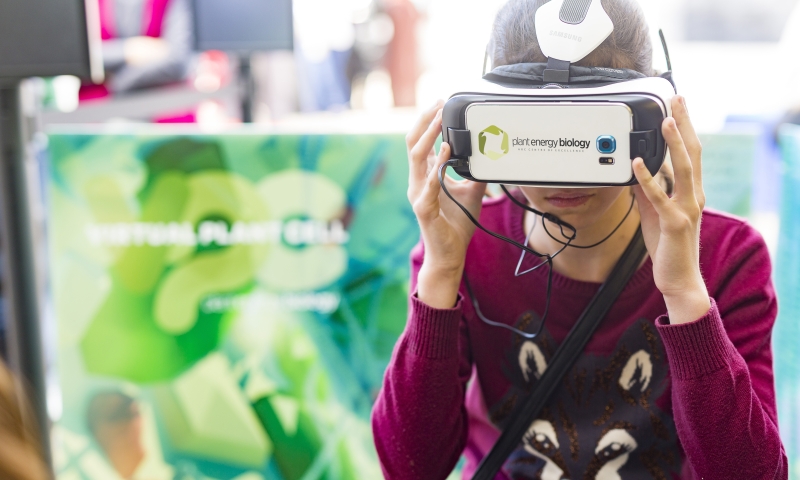 The Virtual Plant Cell uses virtual reality technology to engage the community in plant science and connect audiences to plant energy biology research.