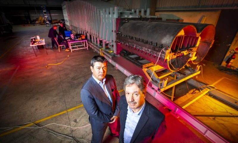 rofessor Brian Uy, The University of Sydney, and Professor Alex Remennikov, University of Wollongong, beside the new LIEF-funded blast simulator. 