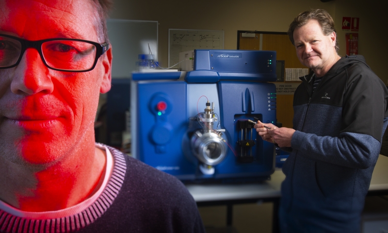 Associate Professor Todd Mitchell and fellow researcher Associate Professor Michael Kelso in the lab.